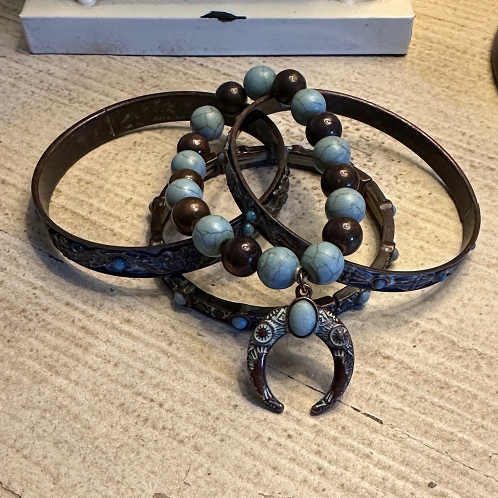 Boot Barn Turquoise and Brown Beaded Multi-Bangle Bracelet Set